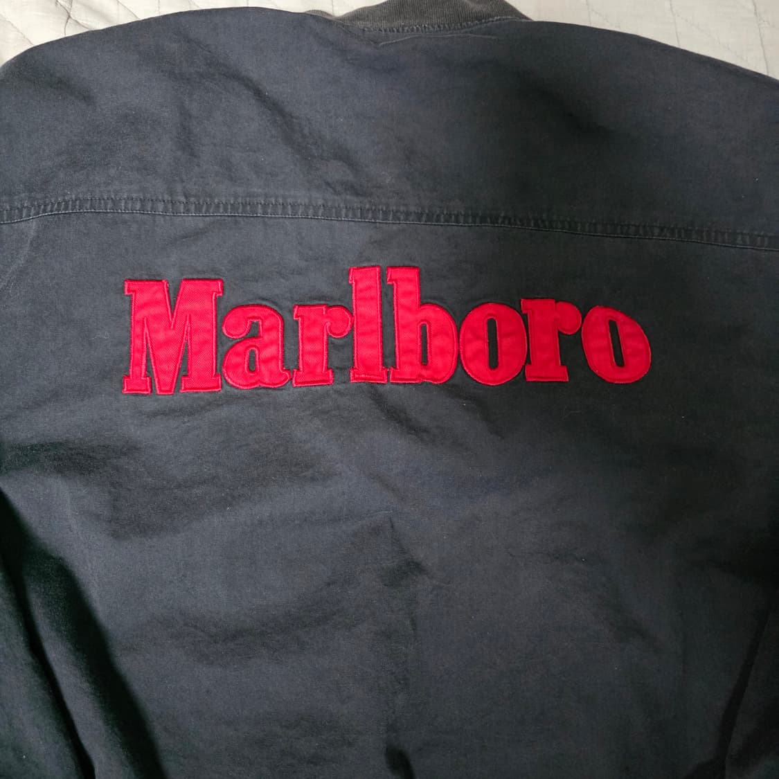 [L] 90s 빈티지 말보로 리버시블 봄버 자켓 블랙/레드 투톤 상품이미지2