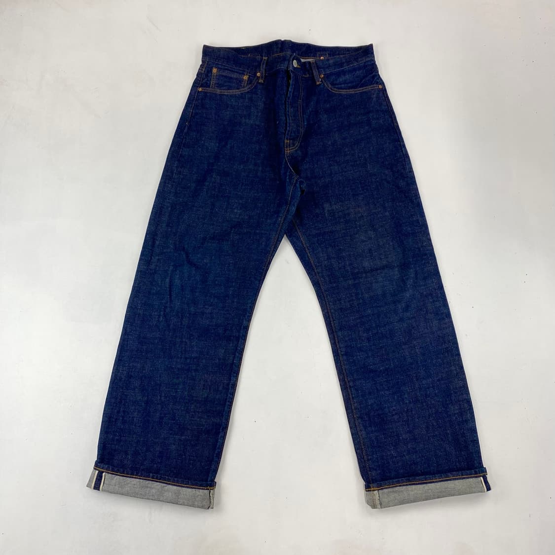 아웃스탠딩 레드 스티치 신치백 셀비지 데님 진 (34) 상품이미지1