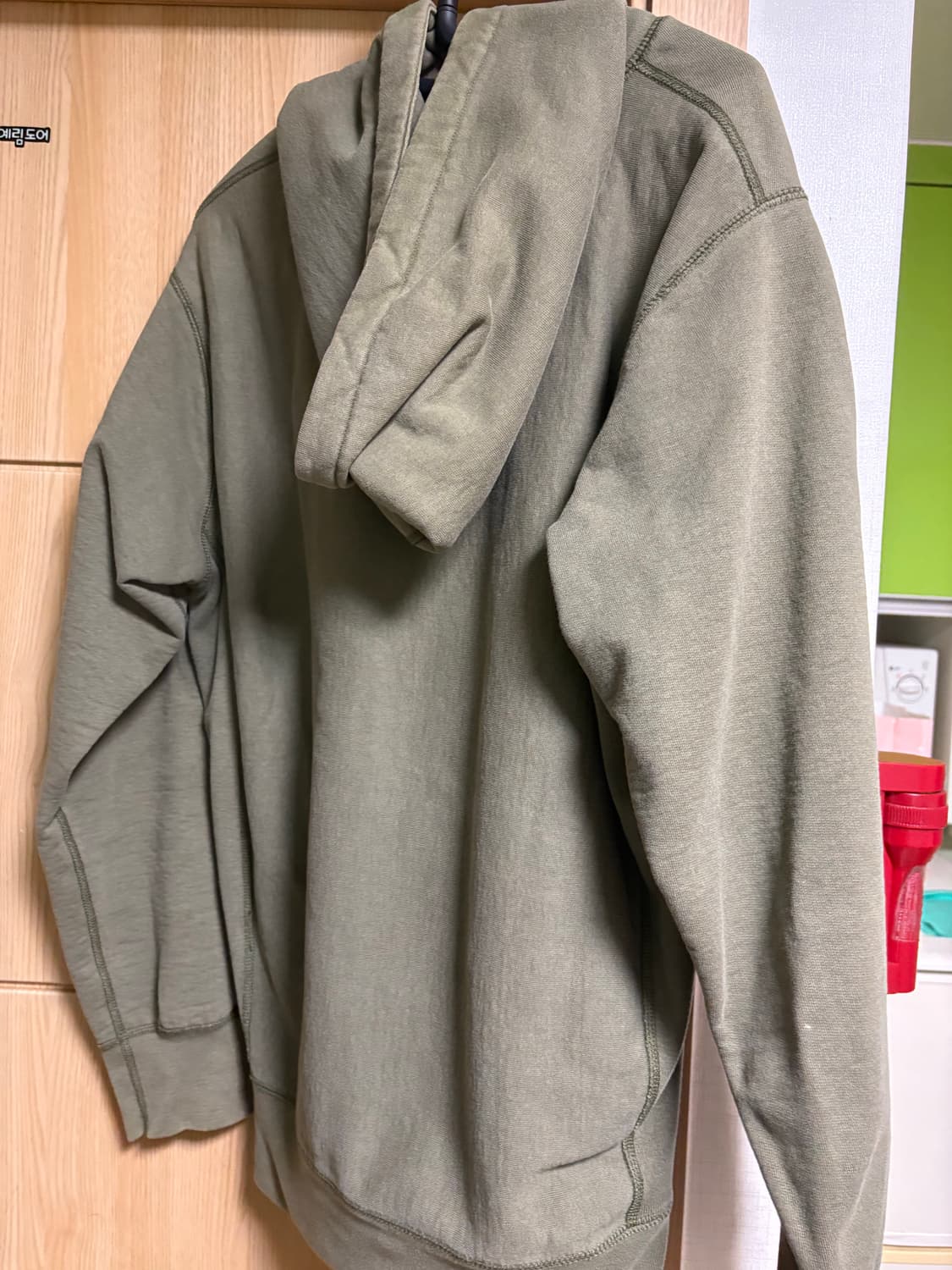 슈프림 아라키 후드티 카키 상품이미지3