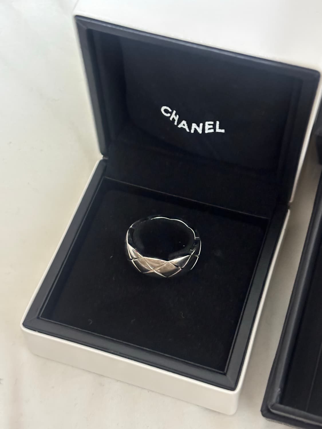 샤넬 코코크러쉬 스몰 화이트골드 55호(매장구매) 상품이미지1