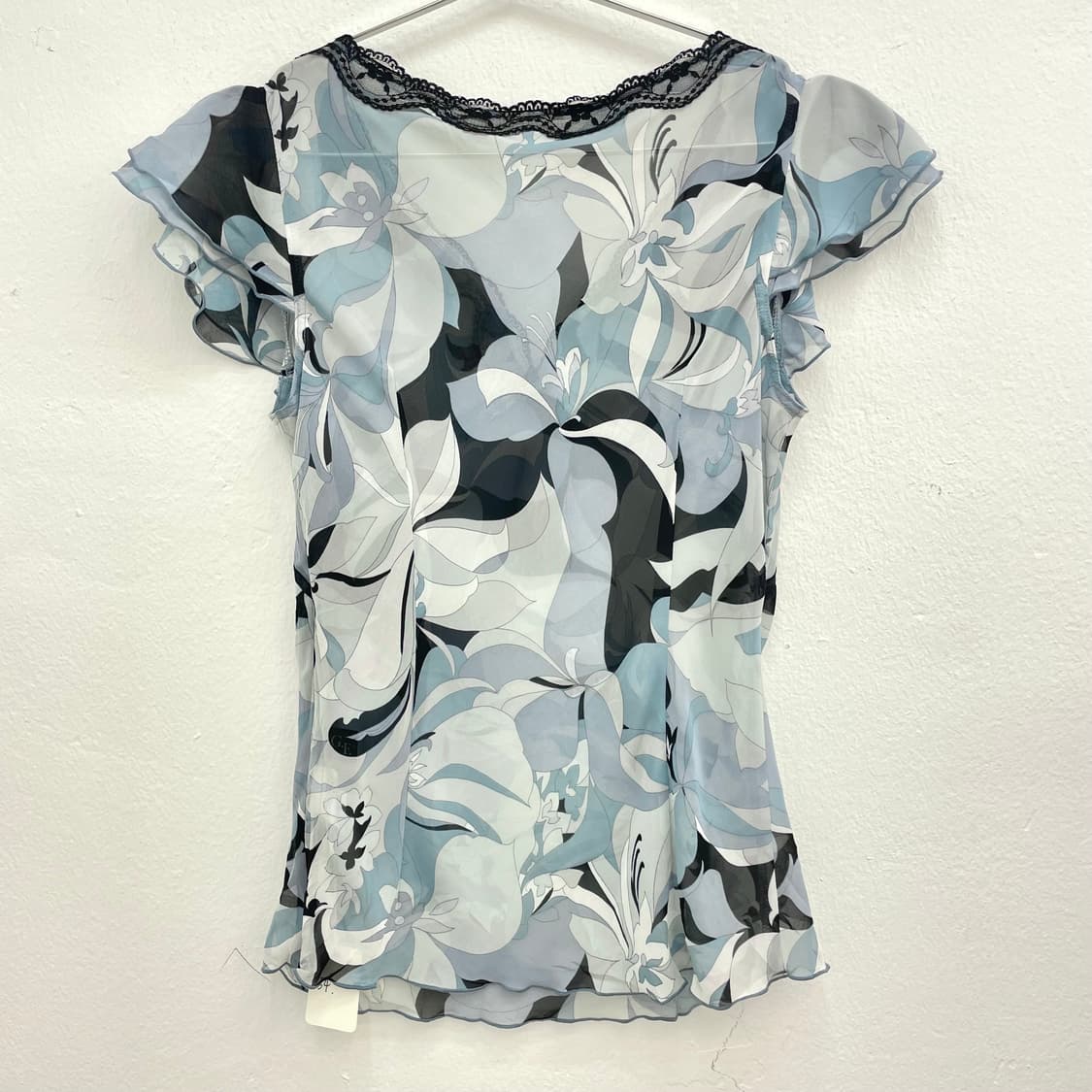 Blue Miracle Floral Blouse 상품이미지2