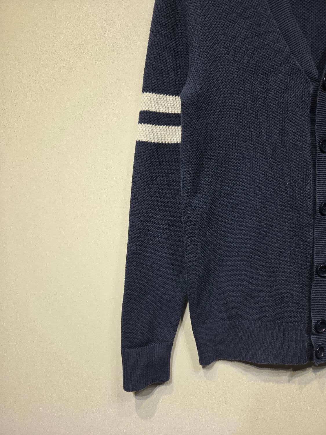 타미힐피거 넥 레터링 와플 니트 가디건 상품이미지4