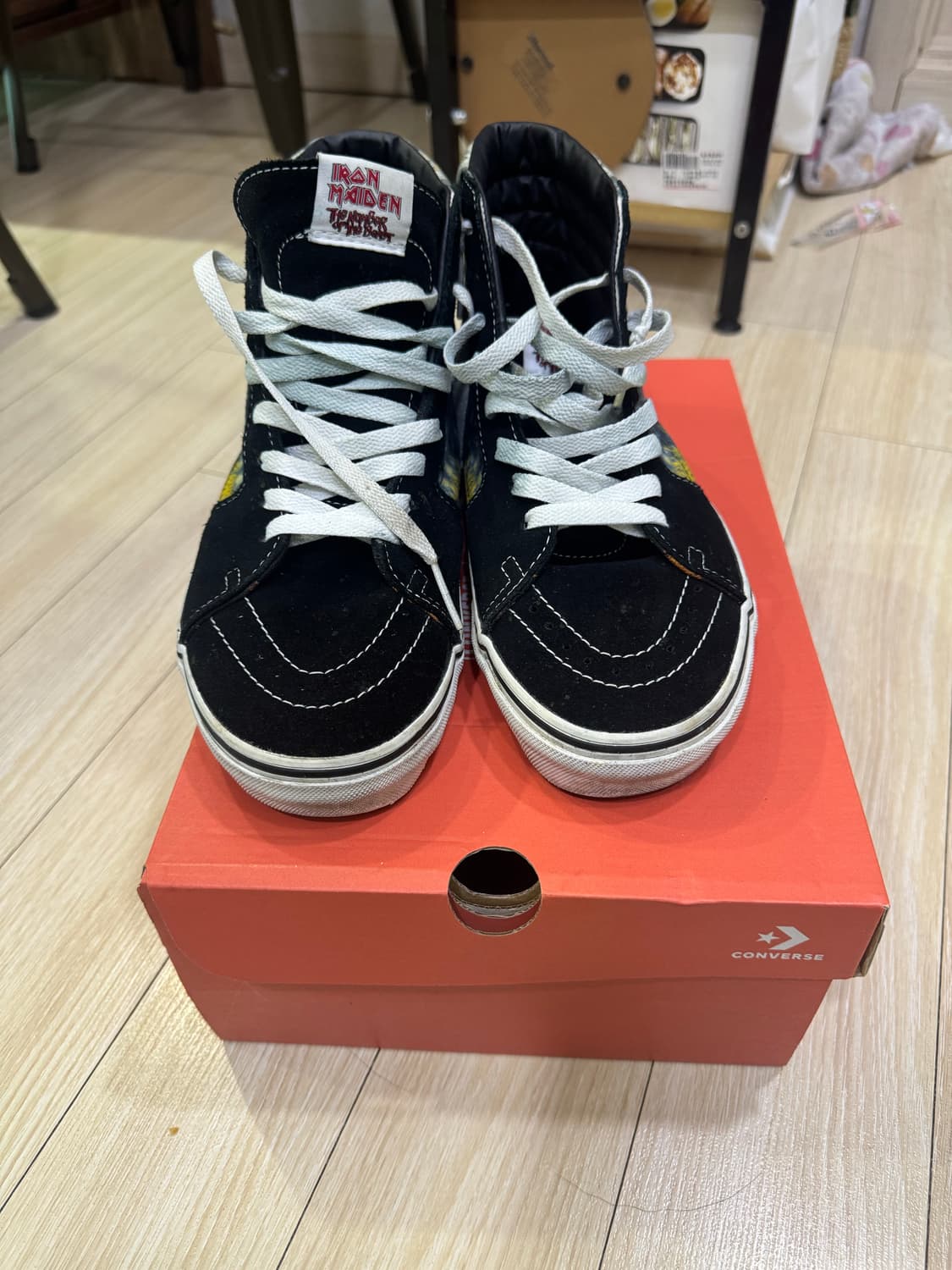 [250] 반스 x 아이언 메이든 SK8-Hi 넘버 오브 더 비스트 한정 상품이미지2