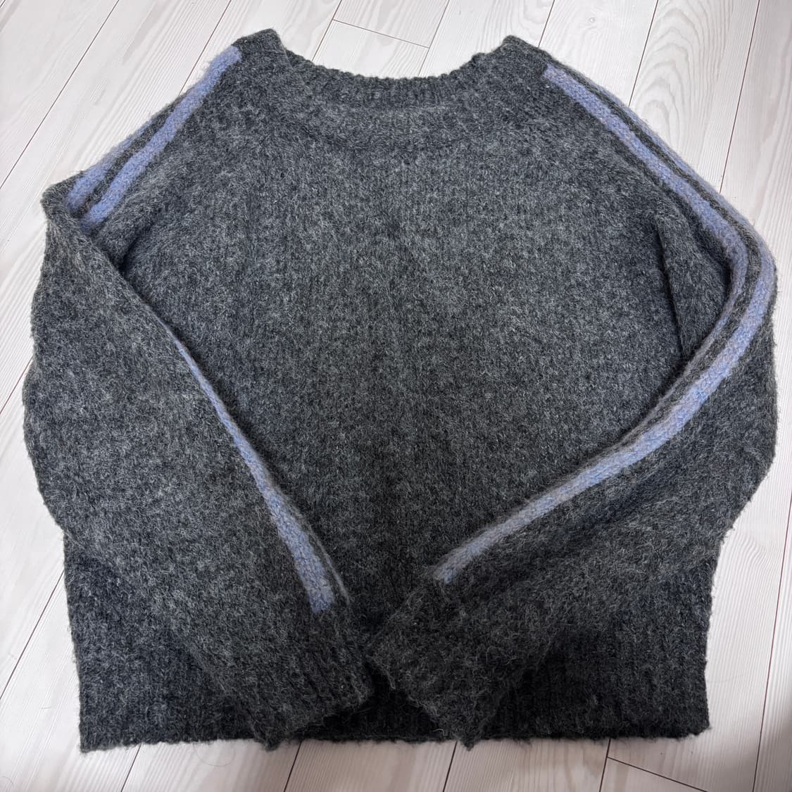 파르티멘토 우먼 릴리 부클 니트 스웨터 차콜 상품이미지3