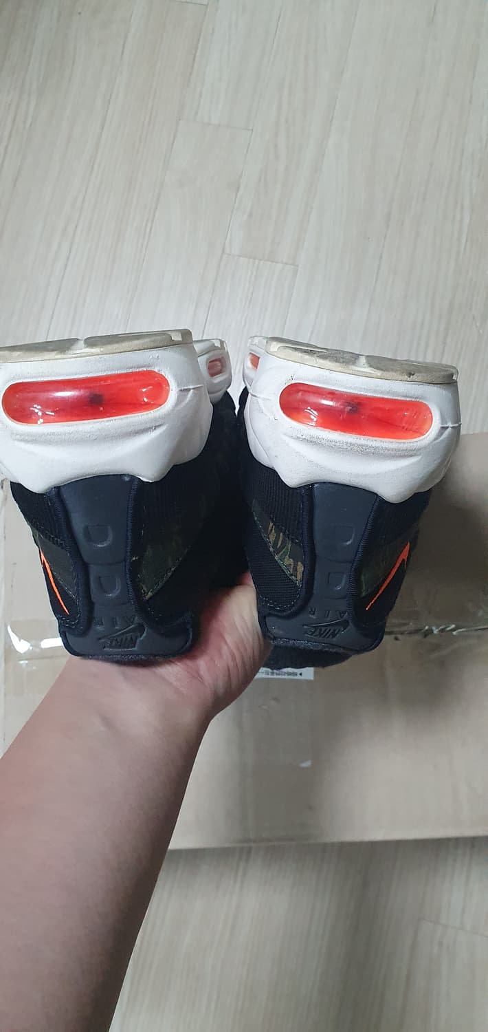 칼하트 x 나이키 에어맥스 판매합니다 상품이미지6