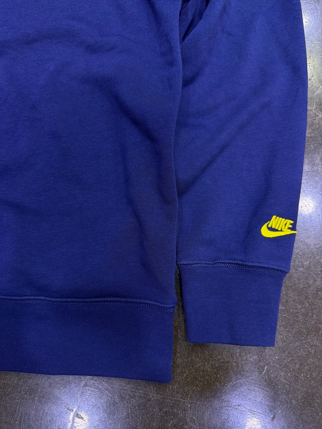 나이키 테리 볼트 크루넥 맨투맨 스웻셔츠 M 상품이미지6