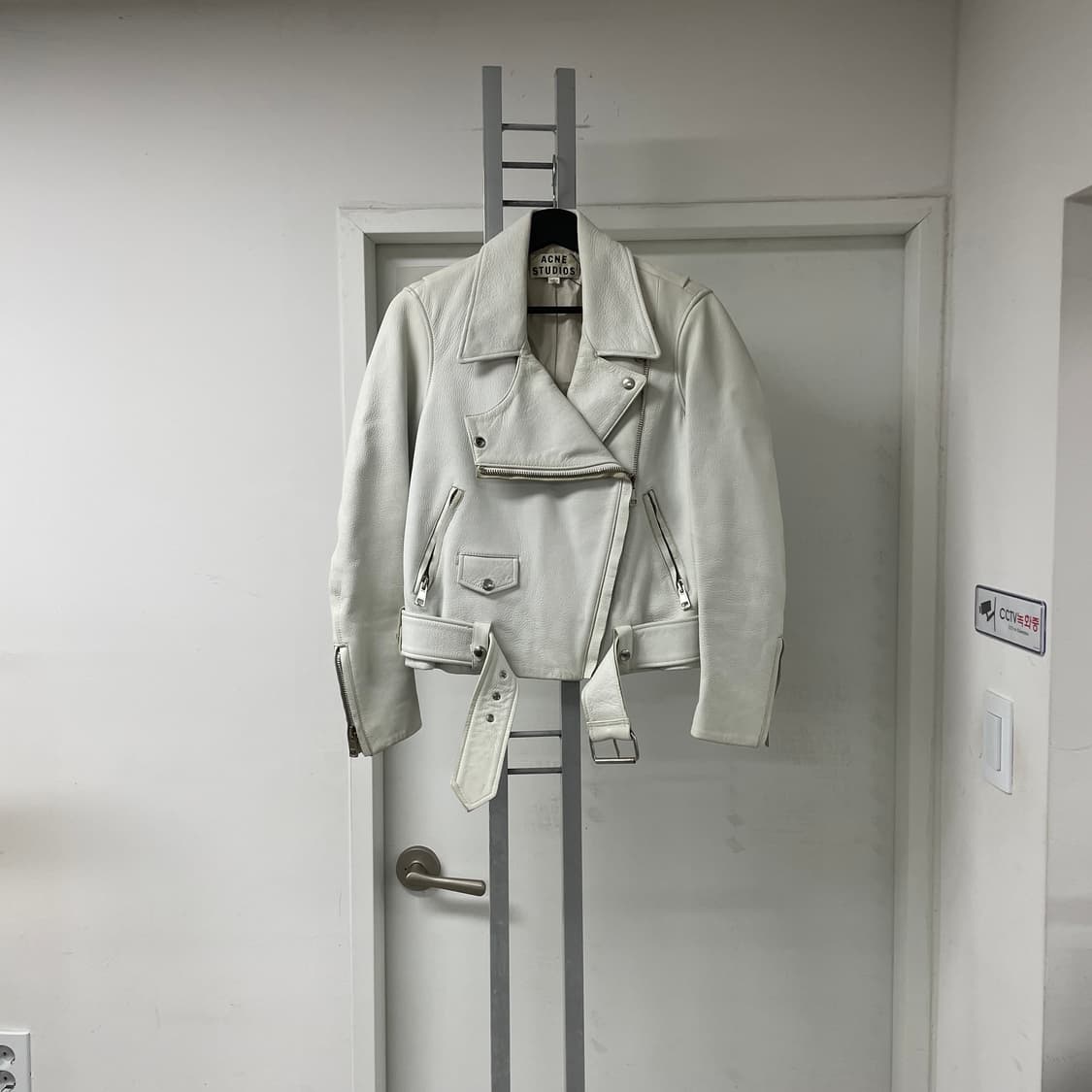 아크네스튜디오 화이트 라이더 자켓 36(W)  상품이미지1