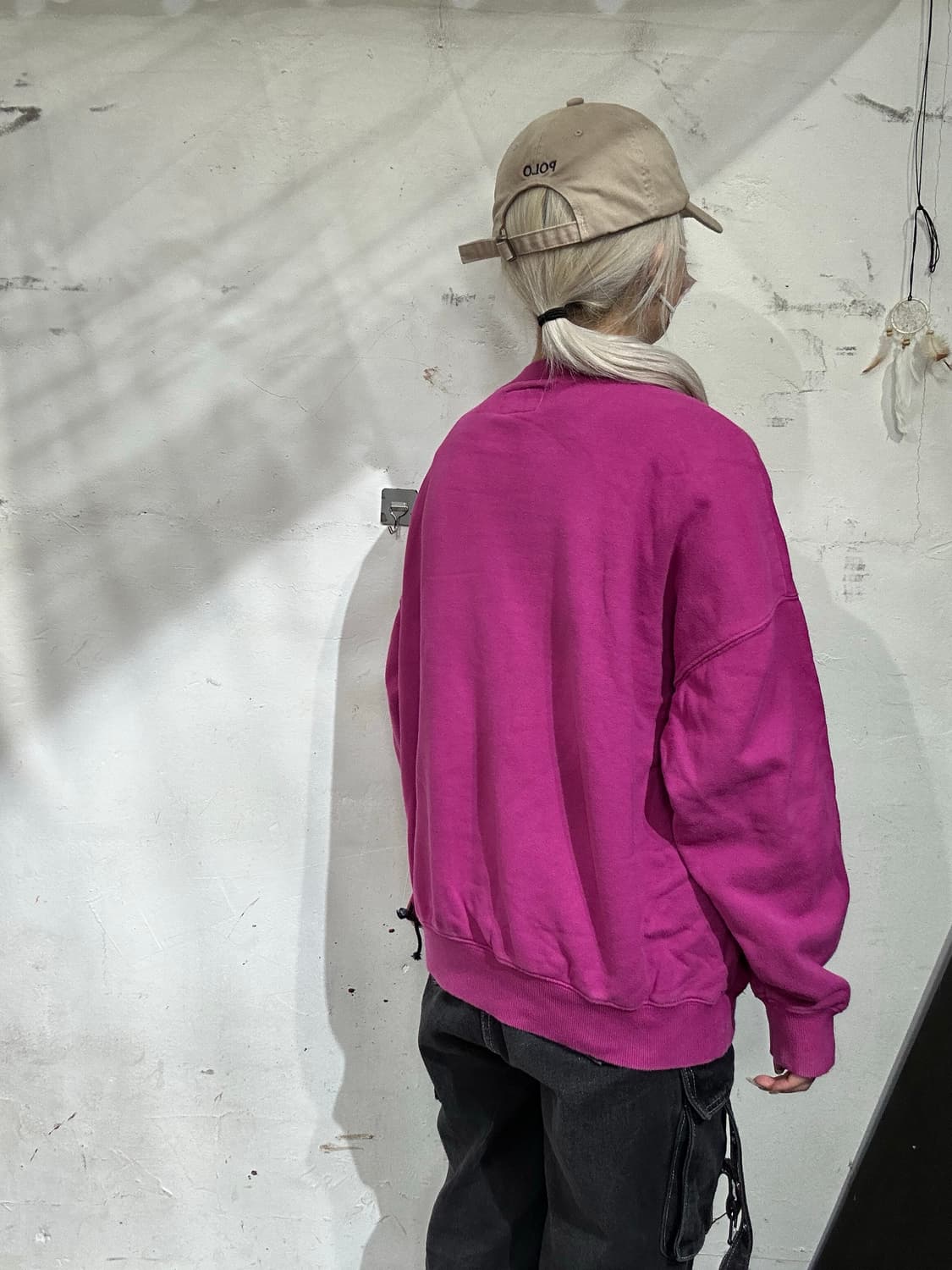 키르시 체리 로고 자수 오버핏 맨투맨  상품이미지3