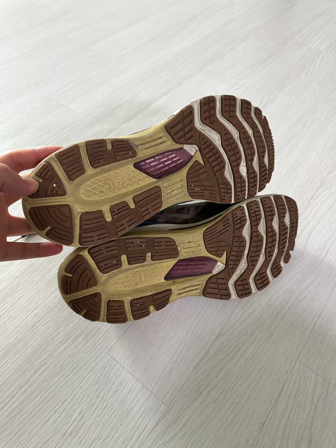 [265]아식스 FN3-S 젤 카야노 28 (앤트러사이트 앤티크 골드) 상품이미지4