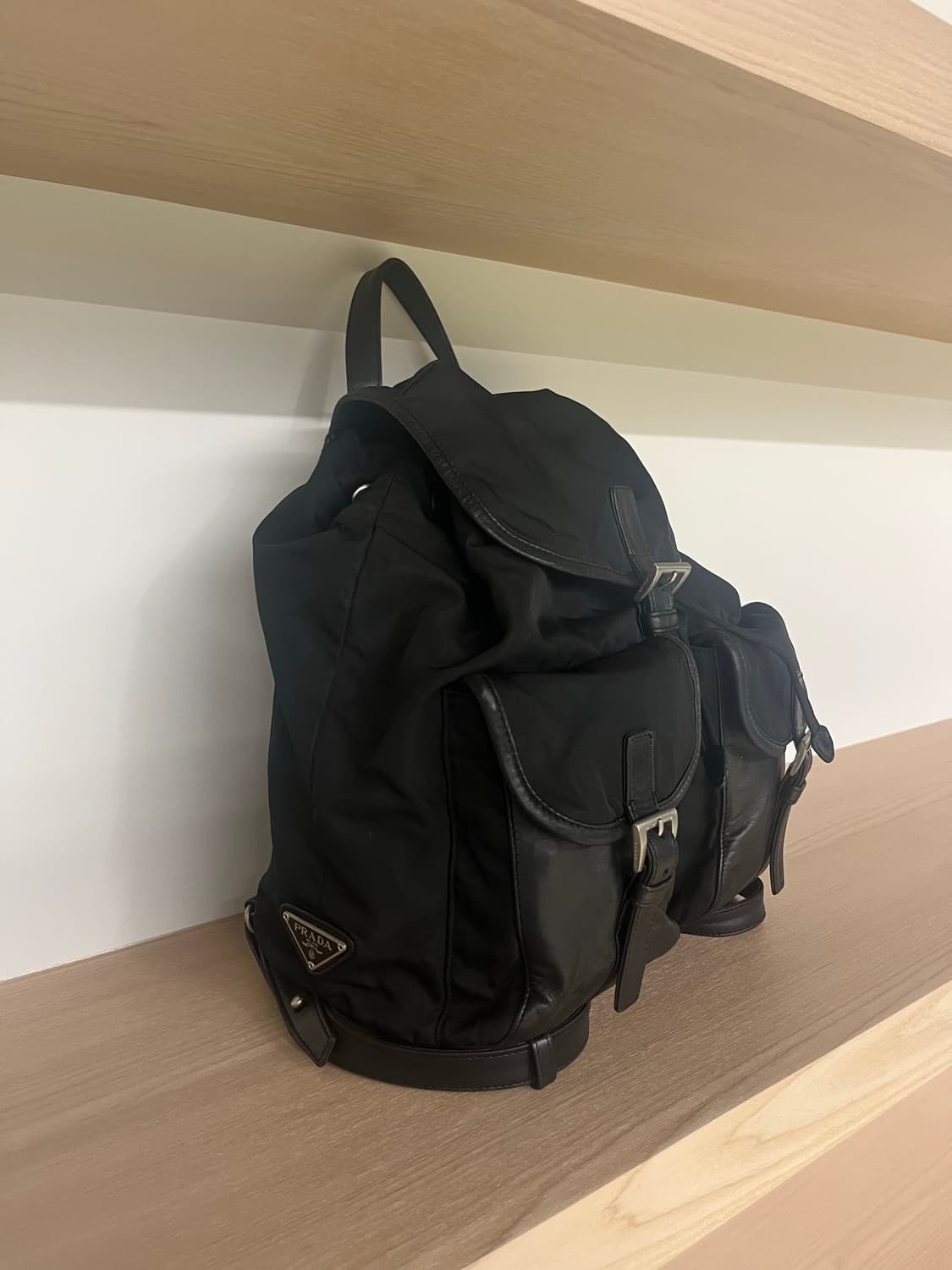 프라다 나일론 빈티지 백팩 미듐 블랙 상품이미지1