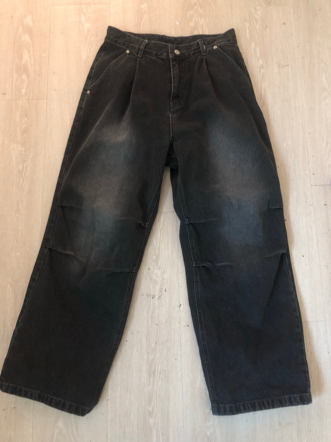 꼼파뇨 원턱 파라슈트 흑청바지 32 size 상품이미지1