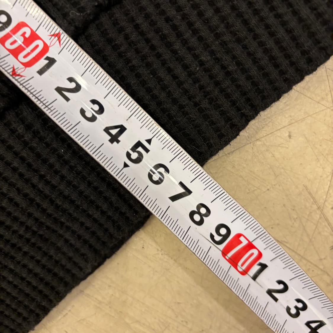 웨일즈팩토리 골지 블랙 맨투맨 상품이미지4