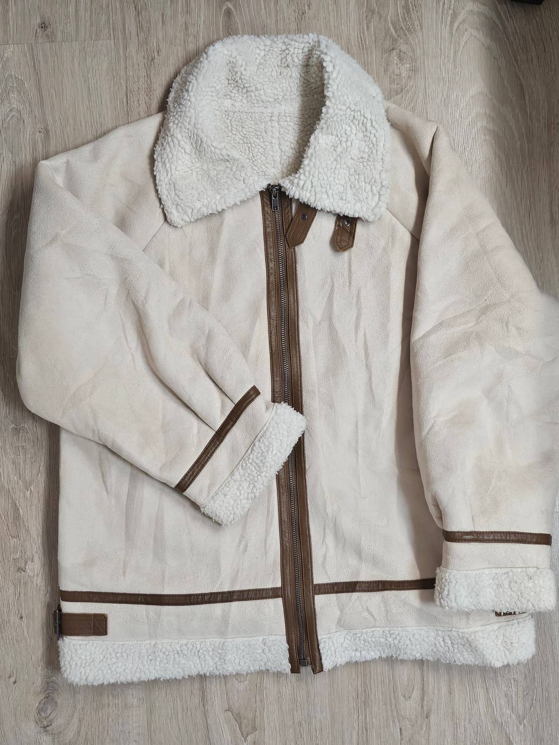 GORGE 크림 양털 무스탕 상품이미지2