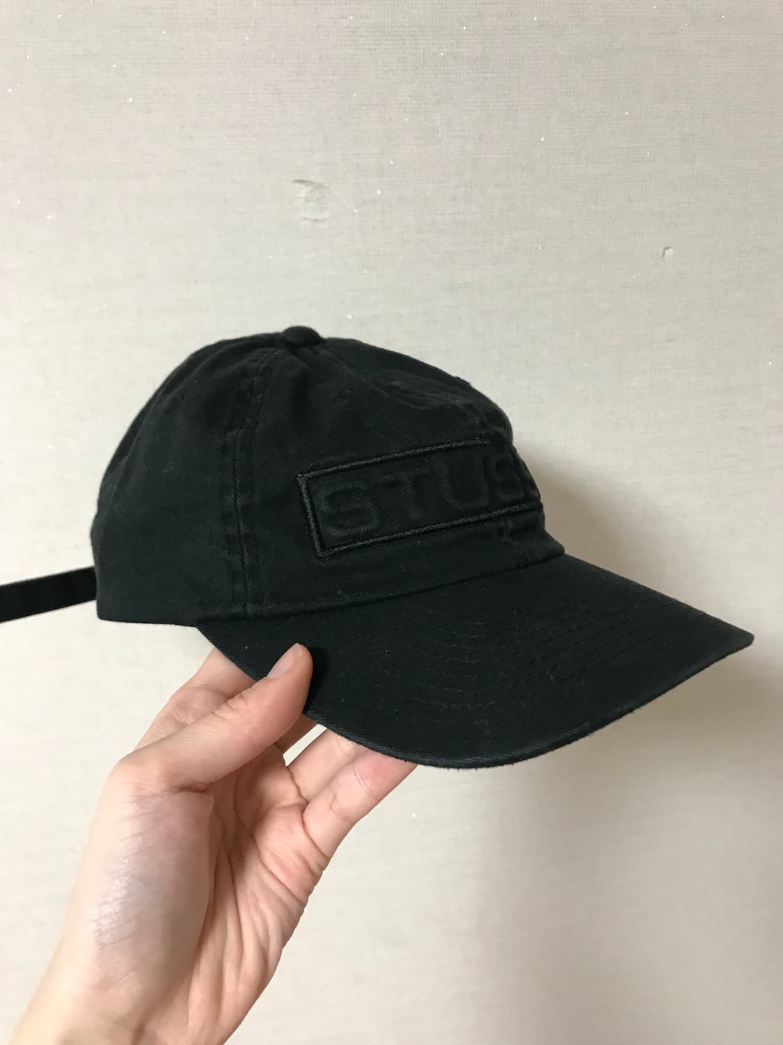 스투시 엠보 로고 캡 상품이미지2