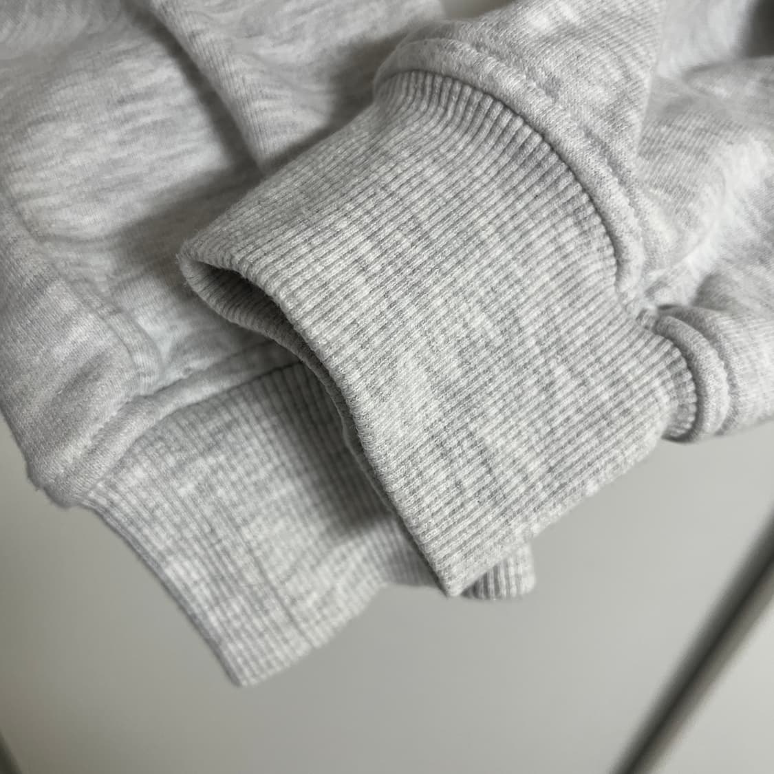 OiOi 크롭 맨투맨 상품이미지4