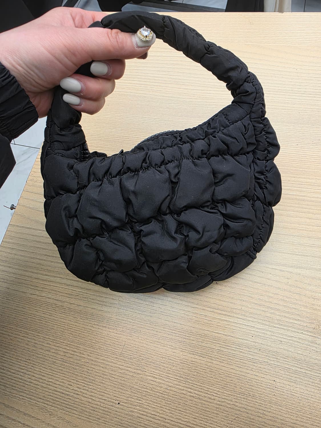 코스 COS 마이크로 미니 구름백 상품이미지2