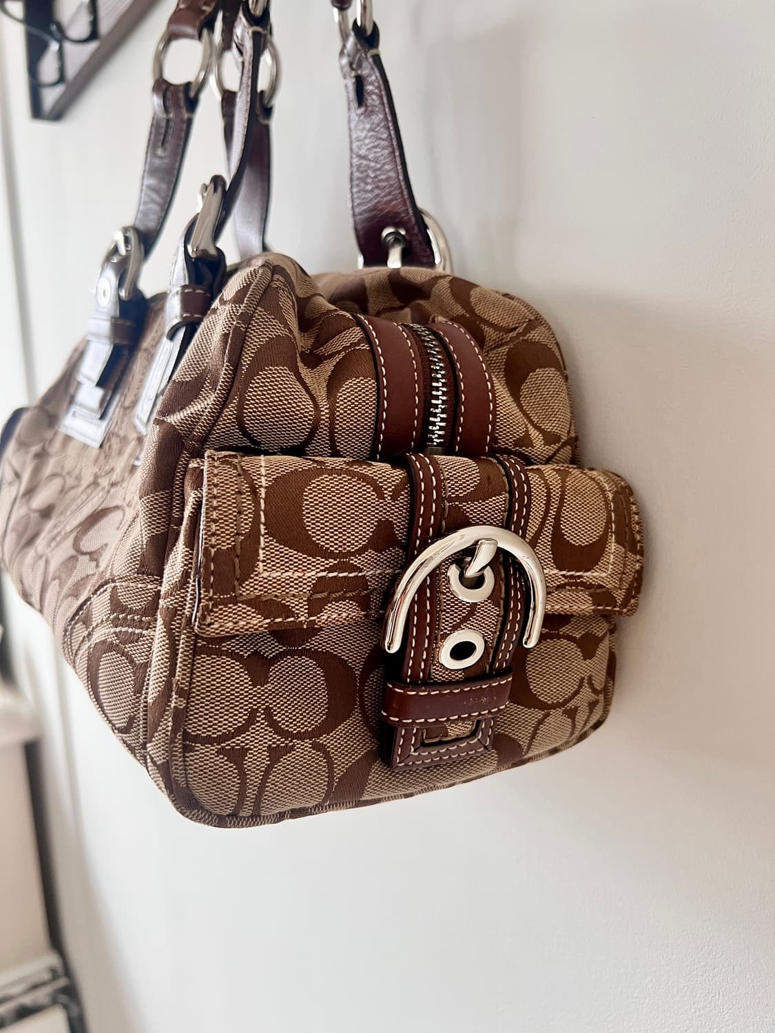 코치 시그니처 패브릭 숄더백 상품이미지7