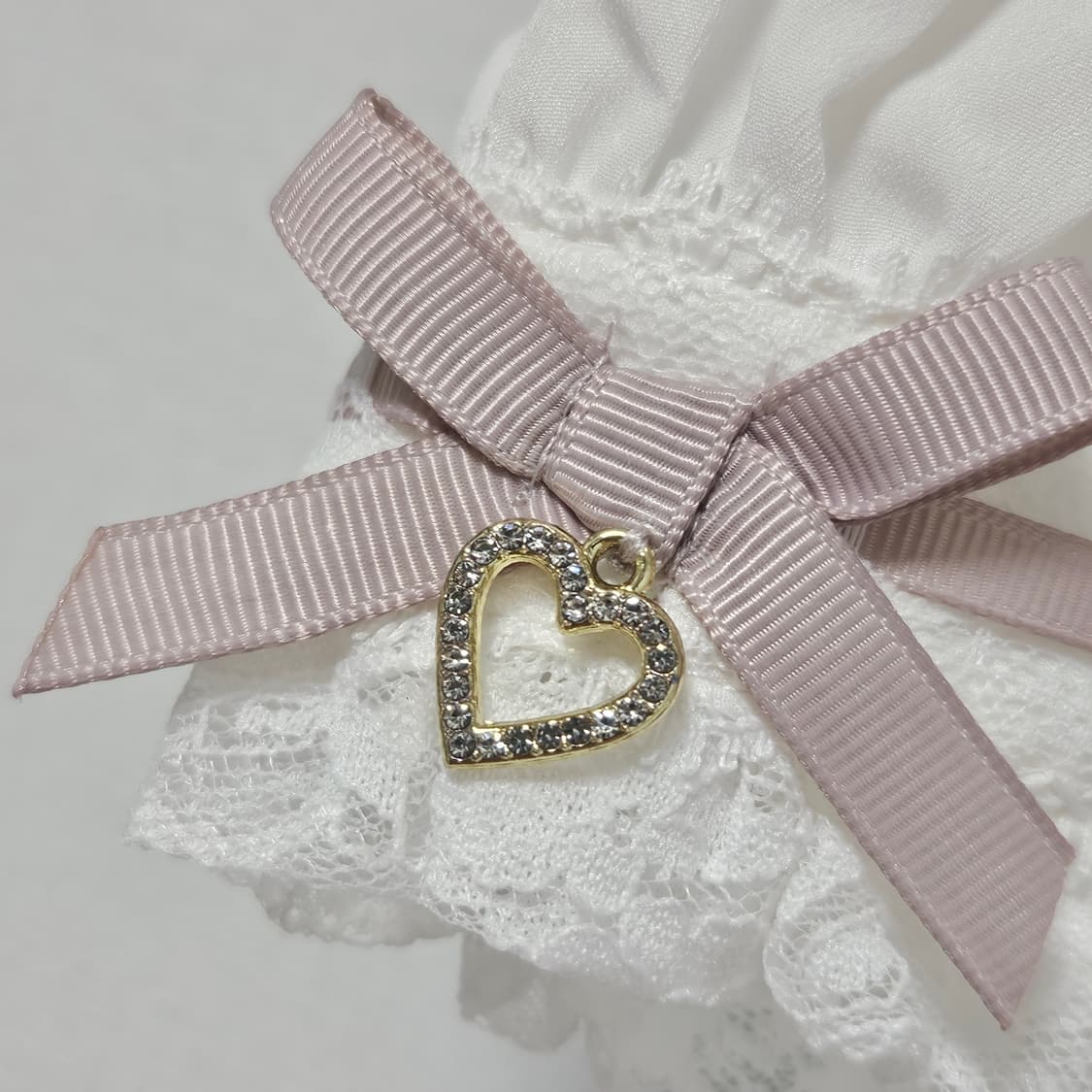 리즈리사 3연 리본 프론트 초커 블라우스 상품이미지4