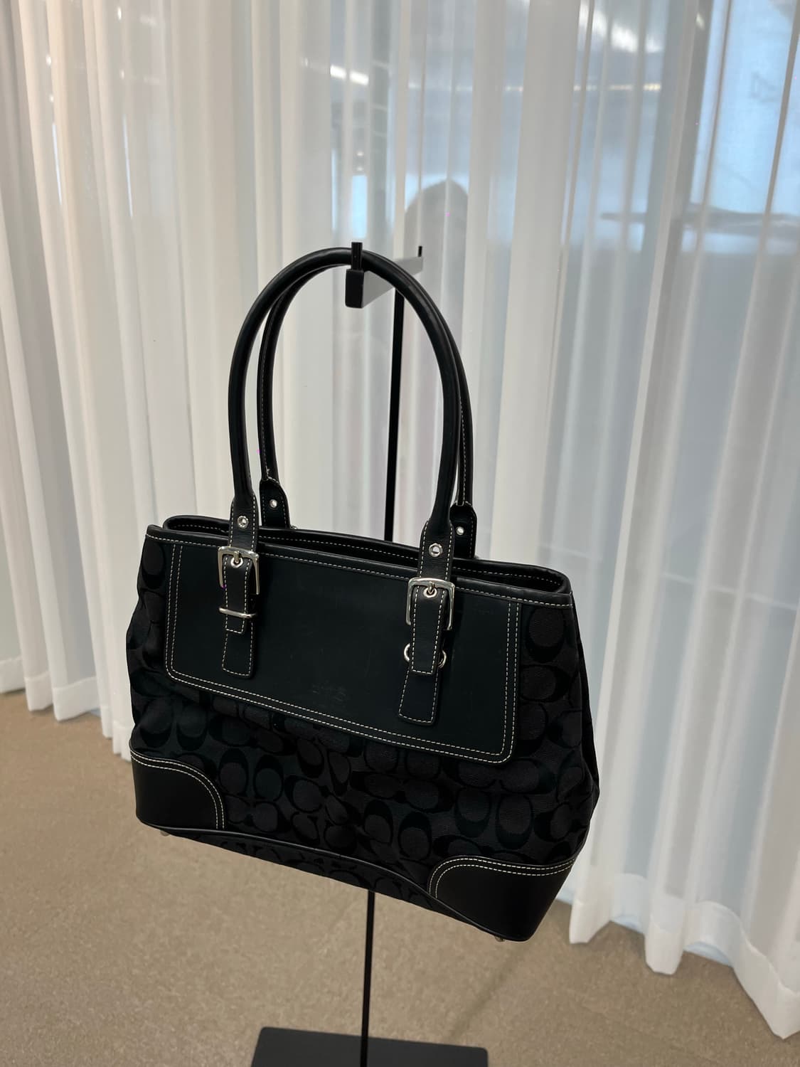 Coach Black Square Handbag 상품이미지7