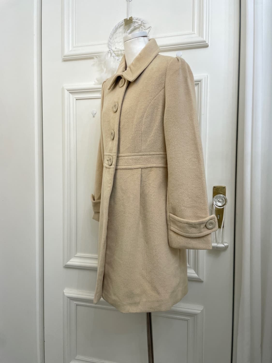 beige lovely puff pleats coat(size-38) 상품이미지2