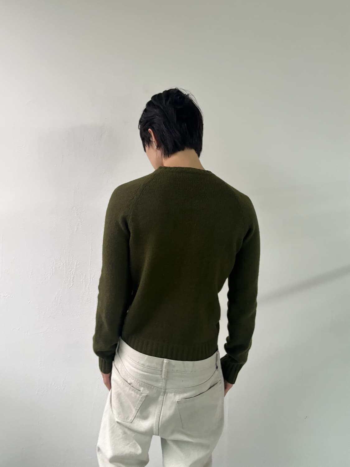 드리스반노튼 90‘s 라이카기 브이넥 스웨터 상품이미지1