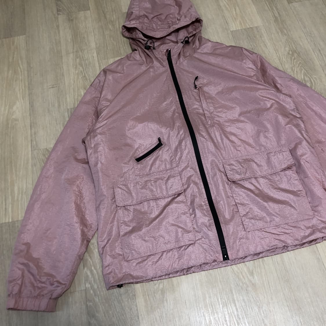 (2) 새상품 디미트리 블랙 2WAY 나일론 메탈후드 윈드브레이커 핑크 상품이미지2