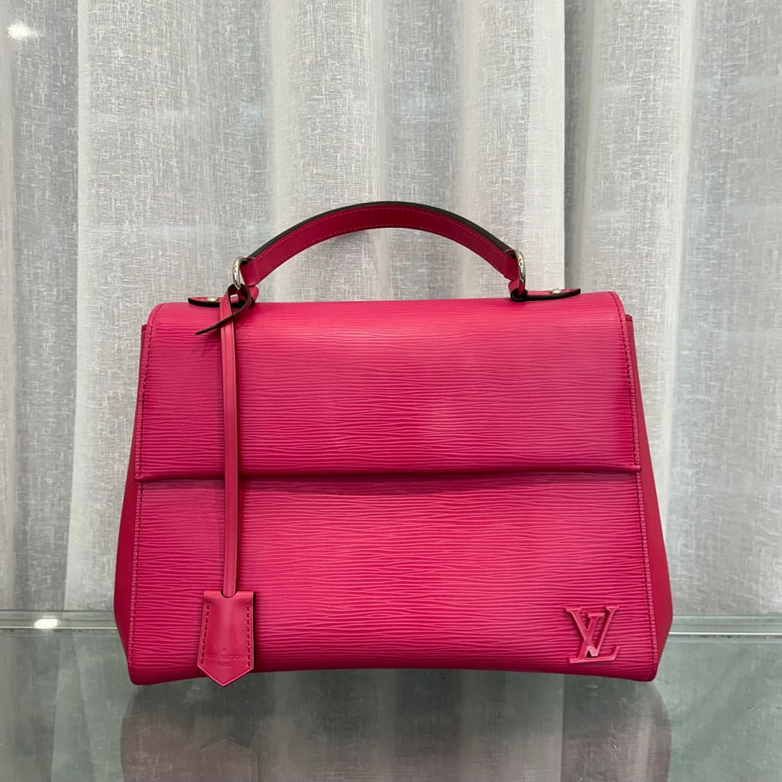 루이비통 에삐 클루니 BB 핑크 크로스백 상품이미지1