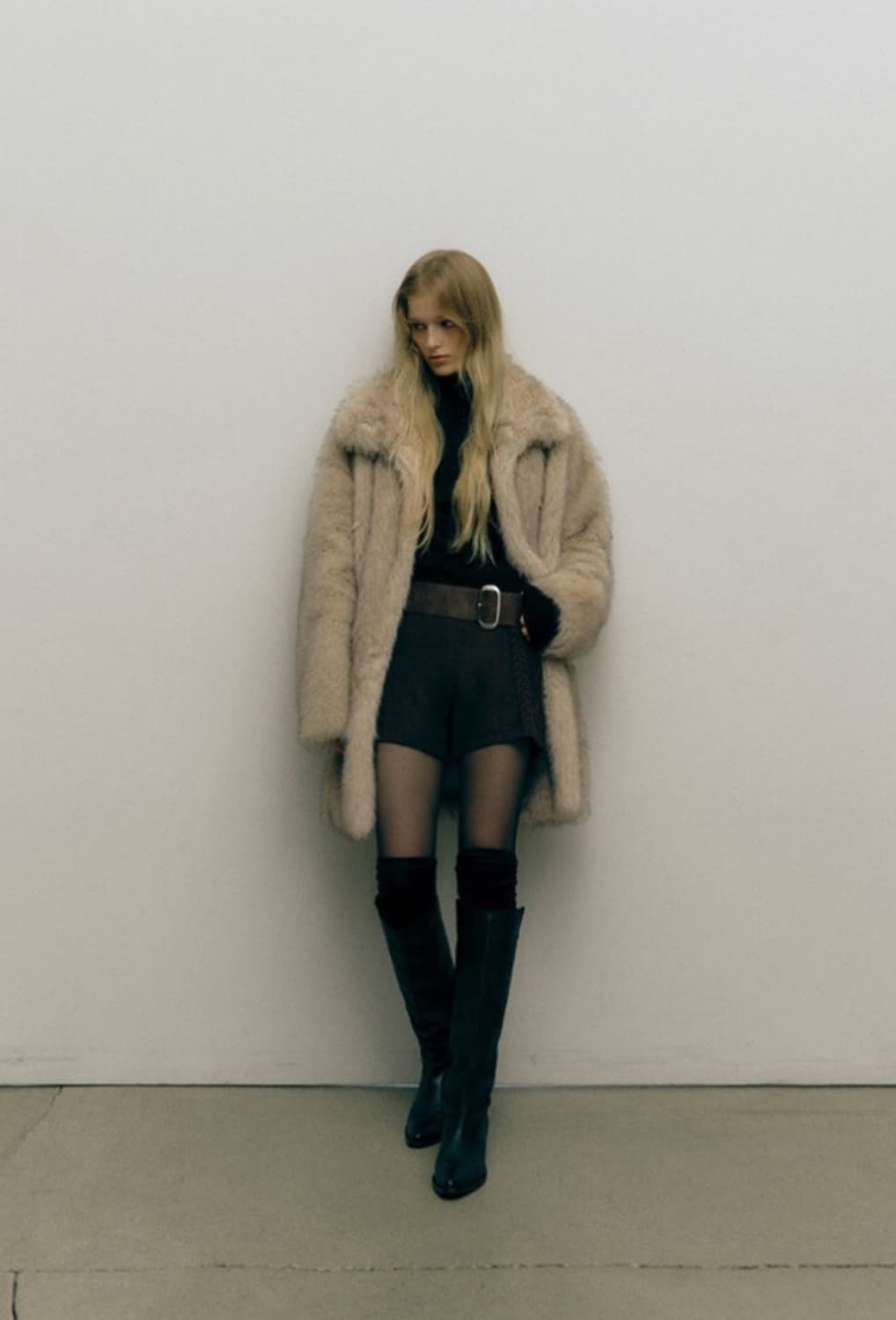 레이브 High neck Soft Fur Jacket in Brown 상품이미지7