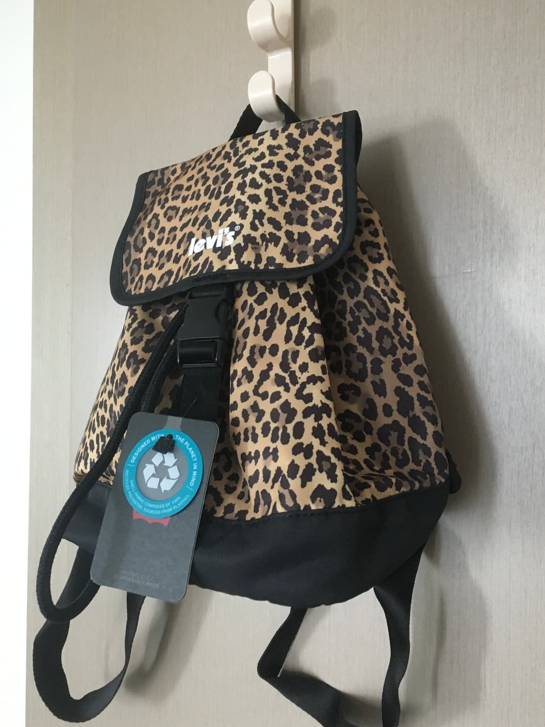 Levi’s leopard mini backpack  상품이미지2