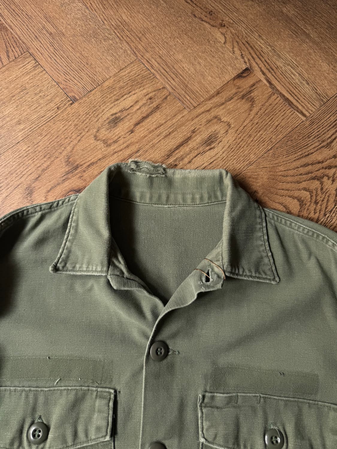 [M]70's 오리지널 U.S ARMY OG-107 패치 밀리터리 셔츠 상품이미지2