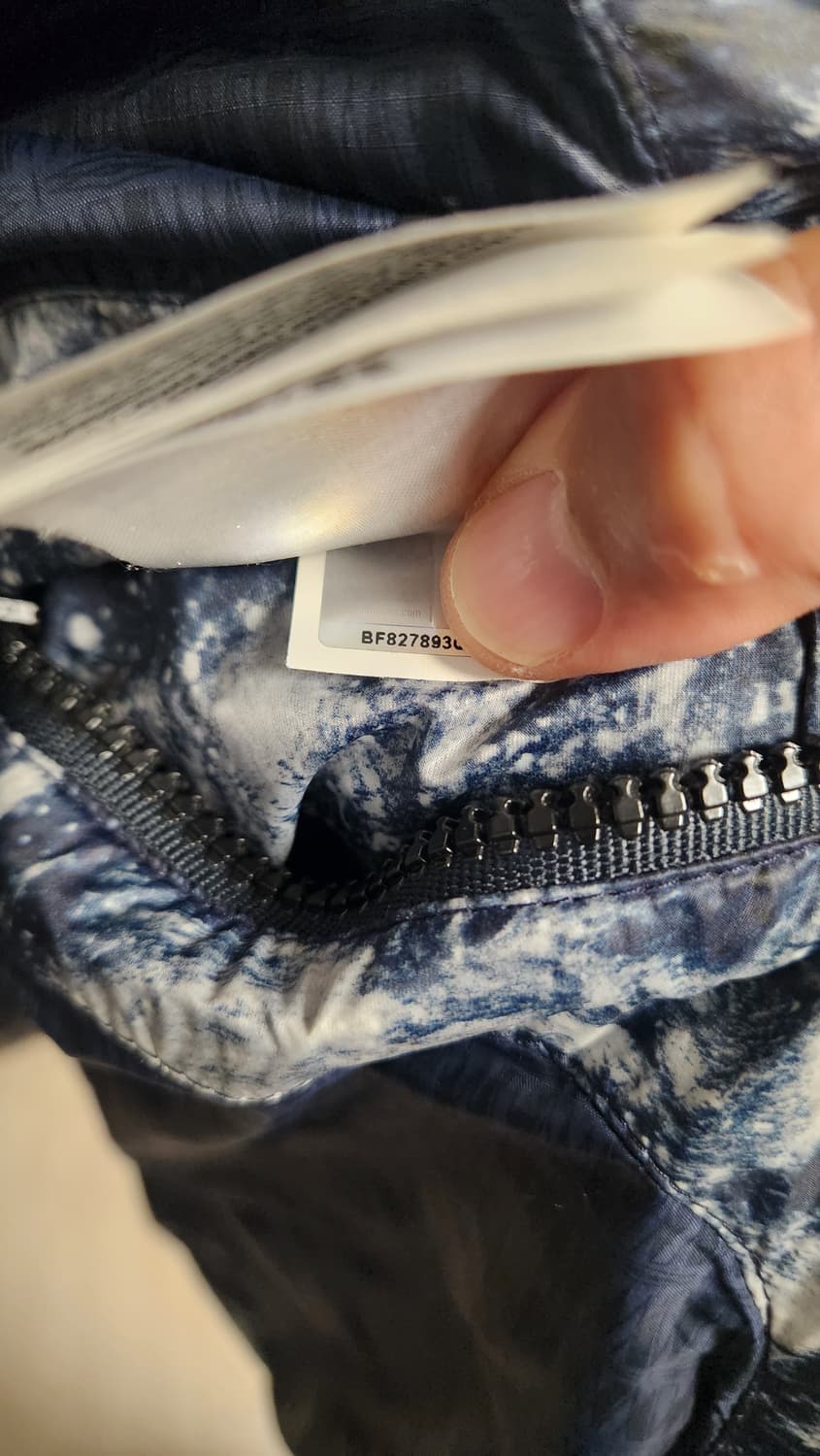 정품.몽클레어 블랙 라벨 패딩.사이즈 4 상품이미지6