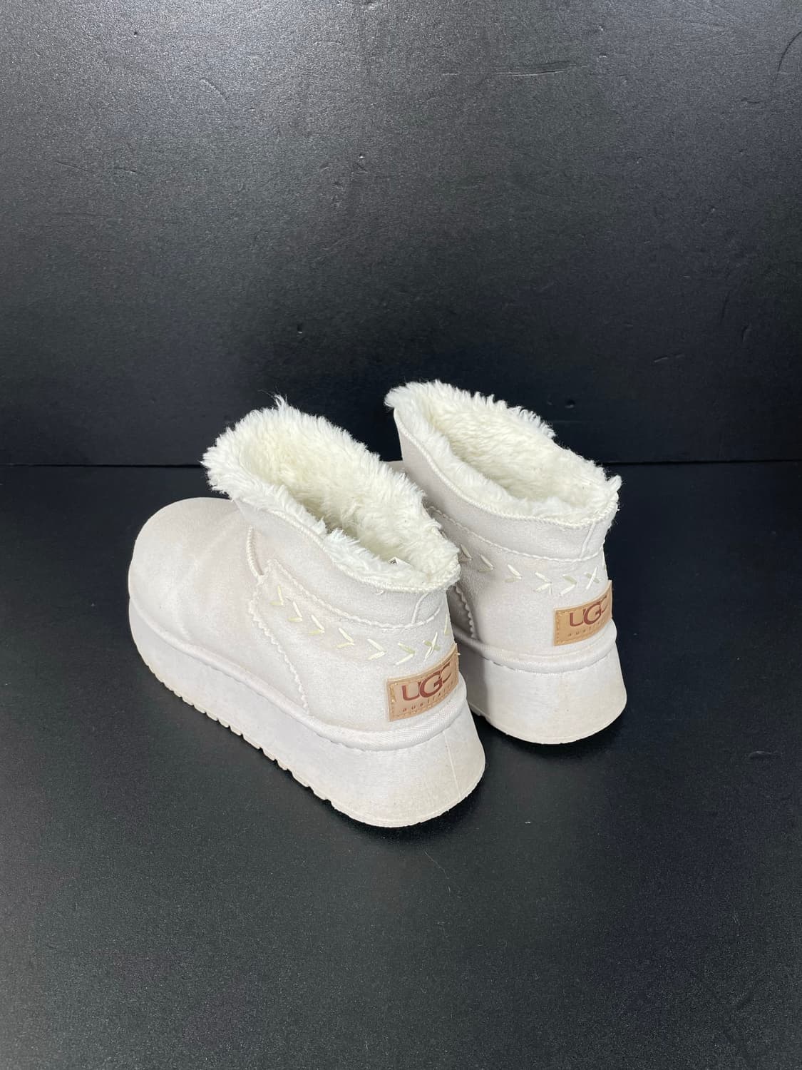 [240] UGG 미국어그 미니 부츠 상품이미지8