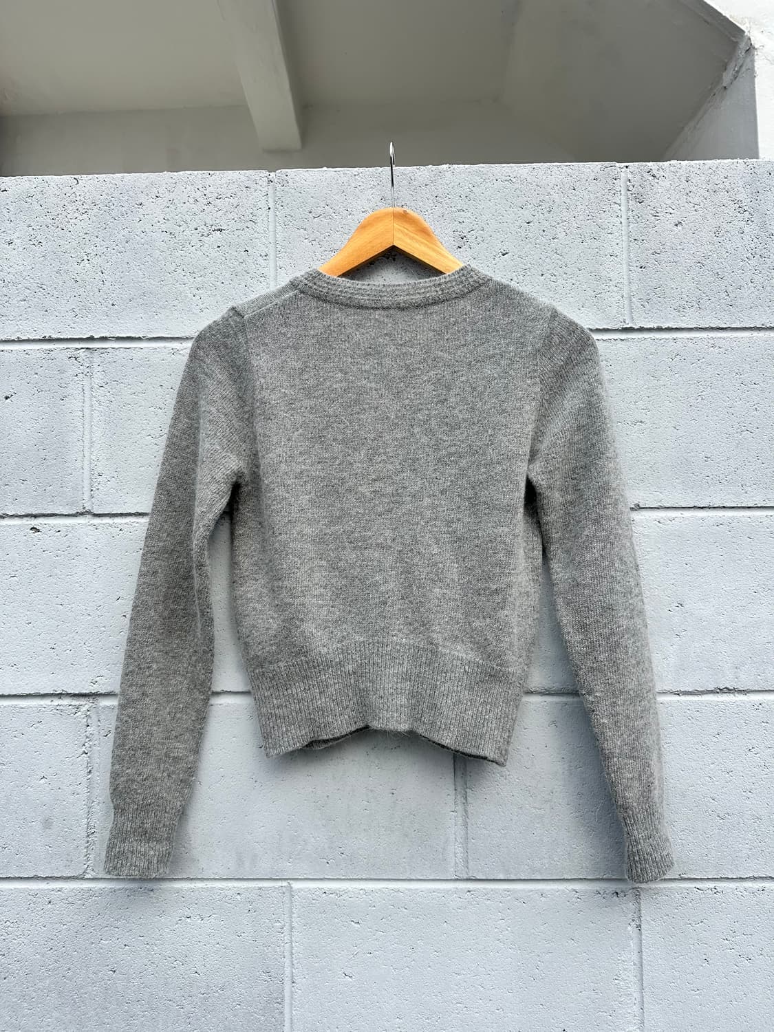 그레이 플라워 자수 가디건 상품이미지7