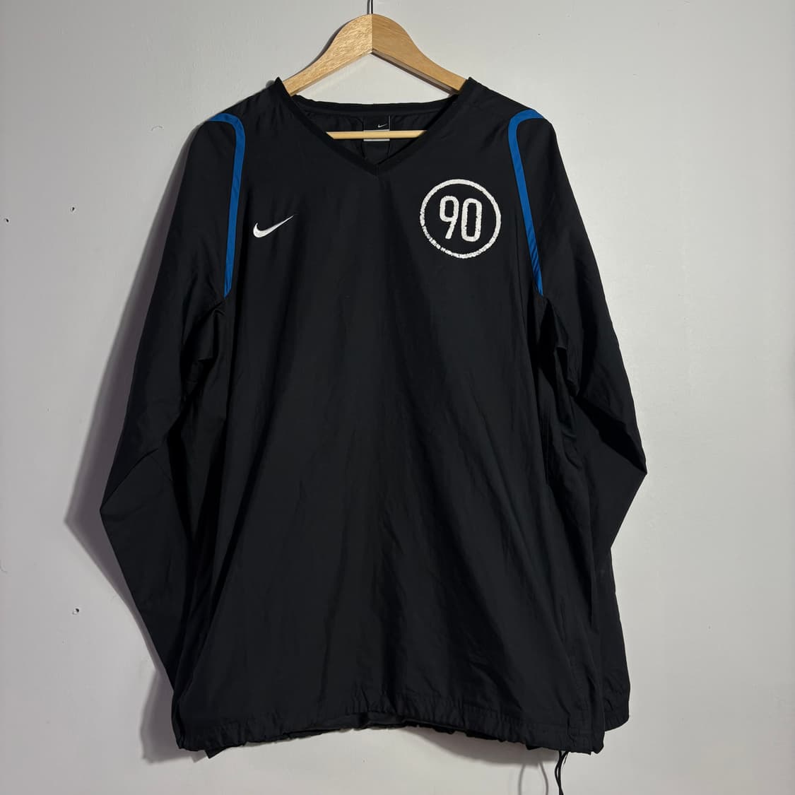 나이키 블랙 스우시 90 로고 브이넥 바람막이 (무료배송) 상품이미지1