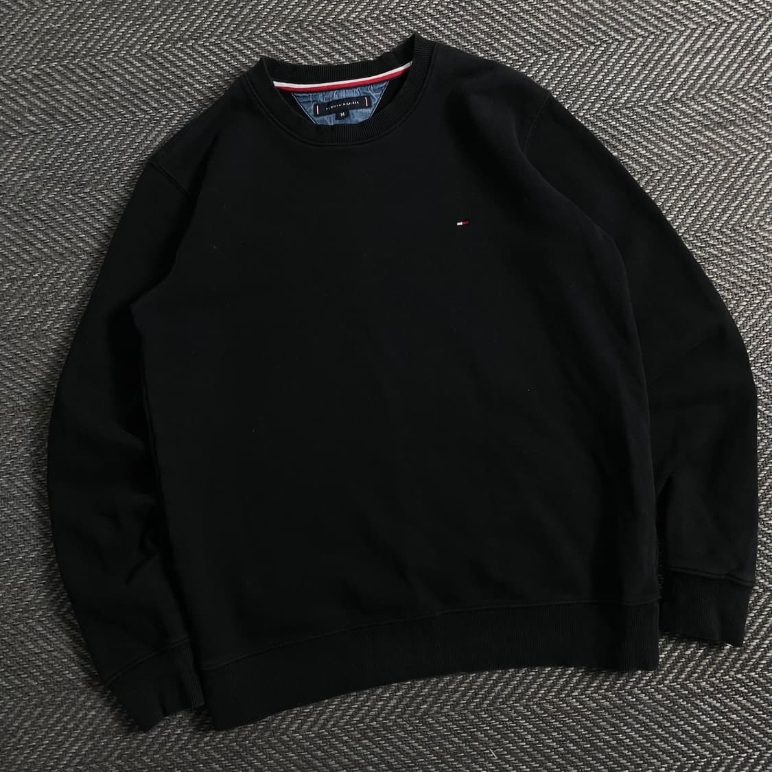타미힐피거 스몰 자수로고 블랙 맨투맨y 3904 상품이미지1