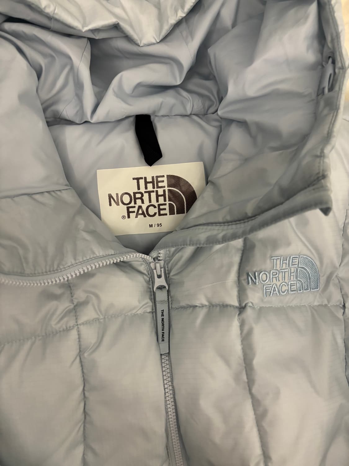 노스페이스 온볼 경량패딩 m 상품이미지3