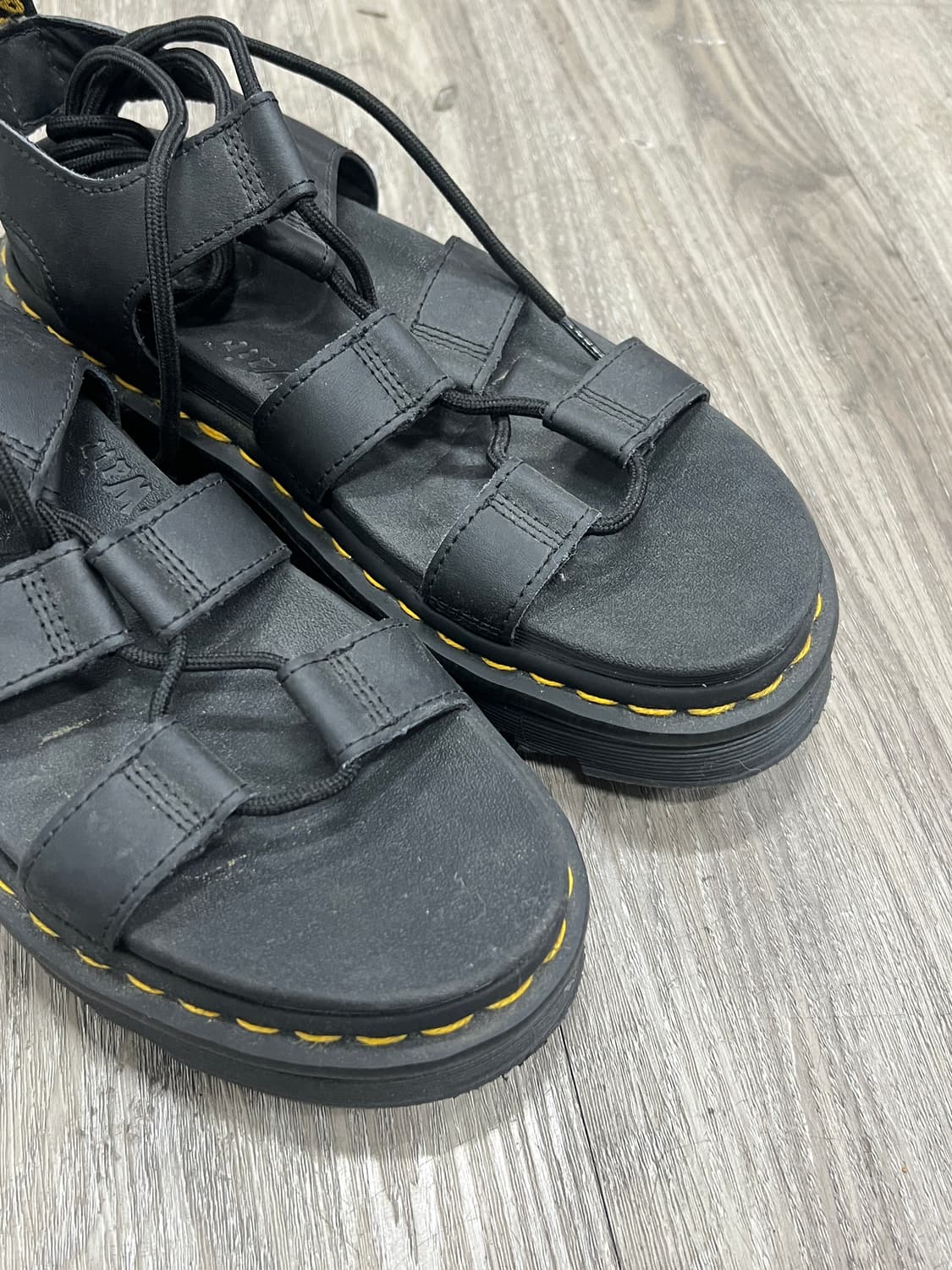 Dr martens 닥터마틴 나틸다 블랙 샌들 상품이미지2