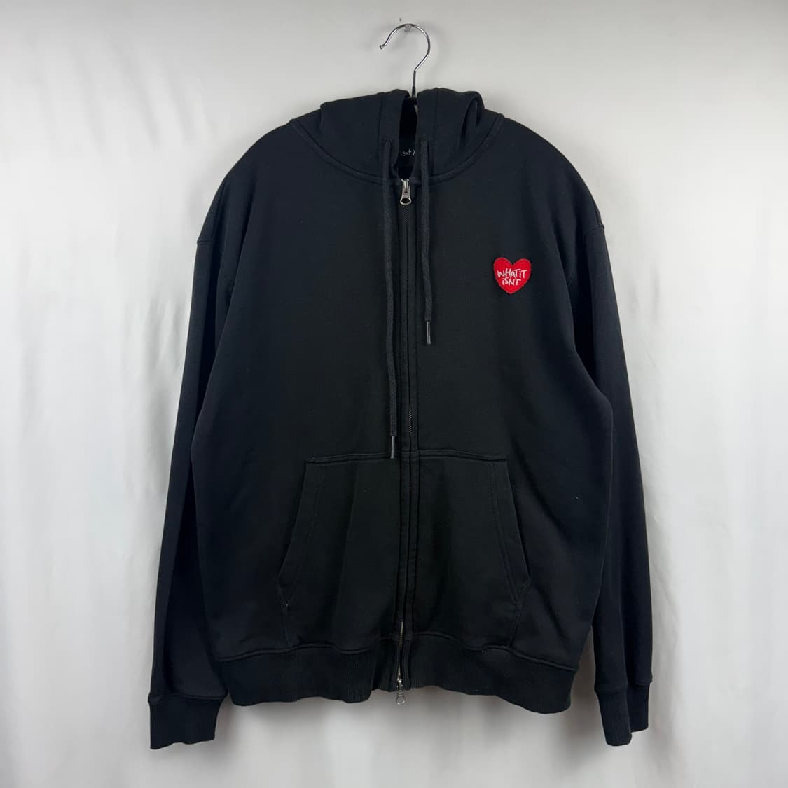 (S) 와릿이즌 하트 패치 로고 후드집업 블랙 상품이미지2