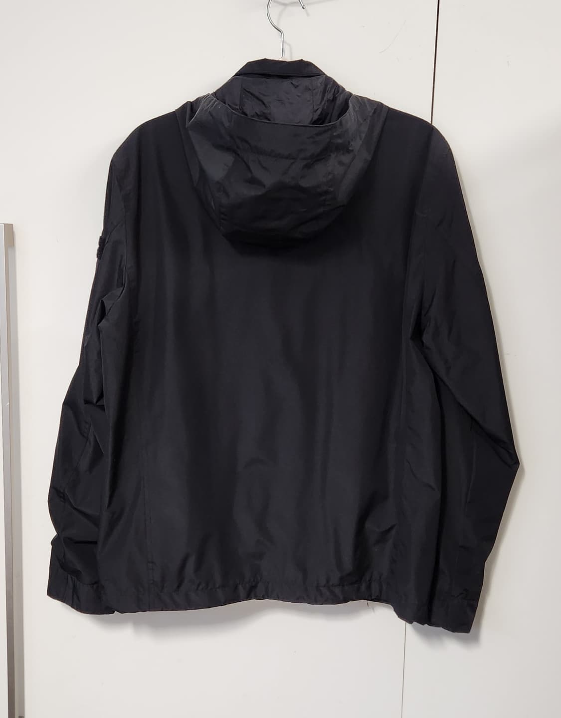 내셔널지오그래픽 블랙 바람막이 후드 자켓 S 상품이미지2