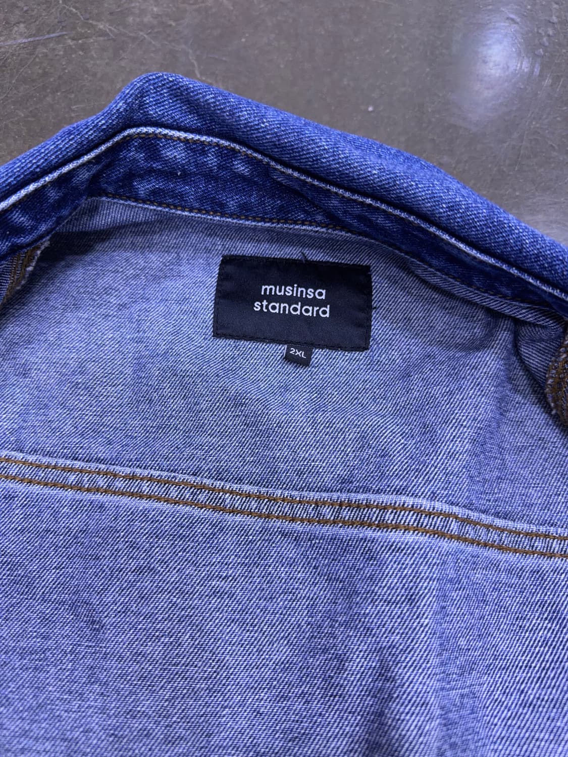 무신사스탠다드 무탠 릴렉스드 트러커 데님자켓 미디엄 인디고 2XL 상품이미지10