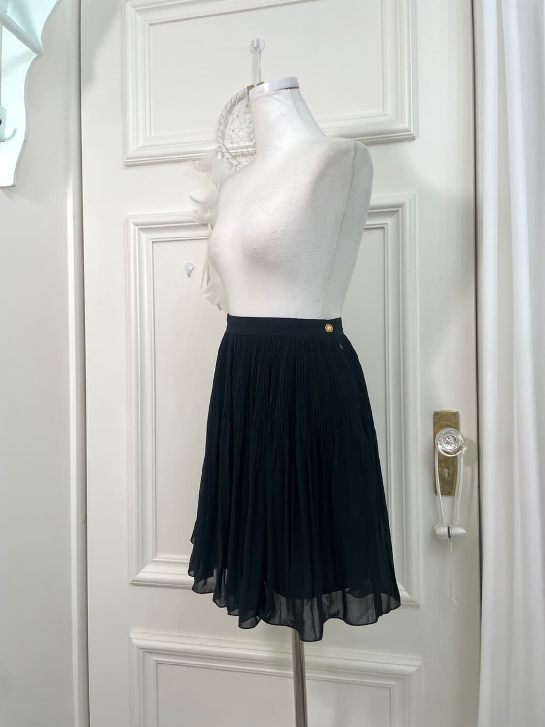 black gold point pleats midi skirt 상품이미지2