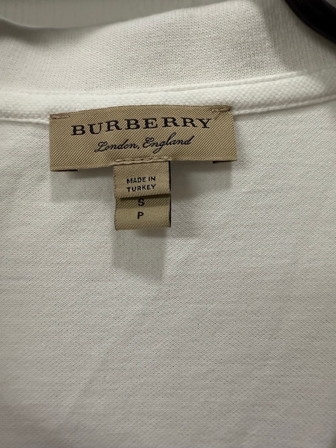 버버리 폴로 티셔츠 상품이미지5