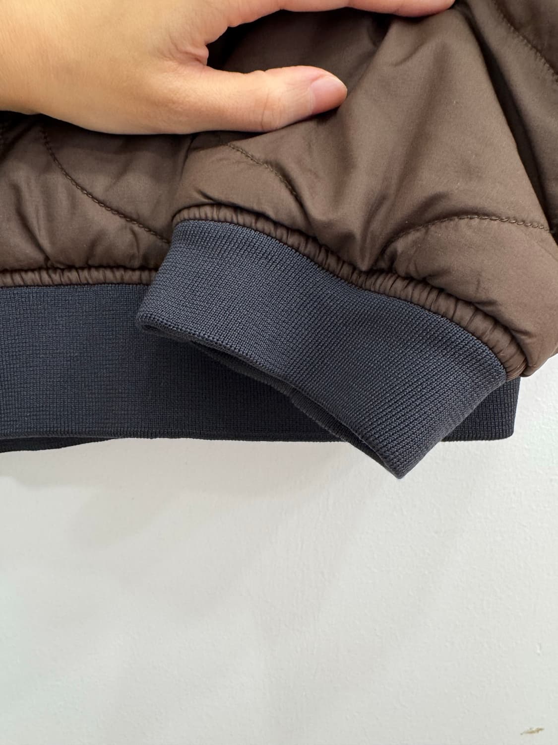 언더아머 투웨이 지퍼 경량패딩 상품이미지4