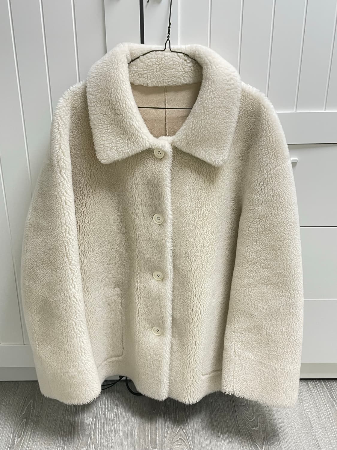 아모멘토 시어링 코트 상품이미지1