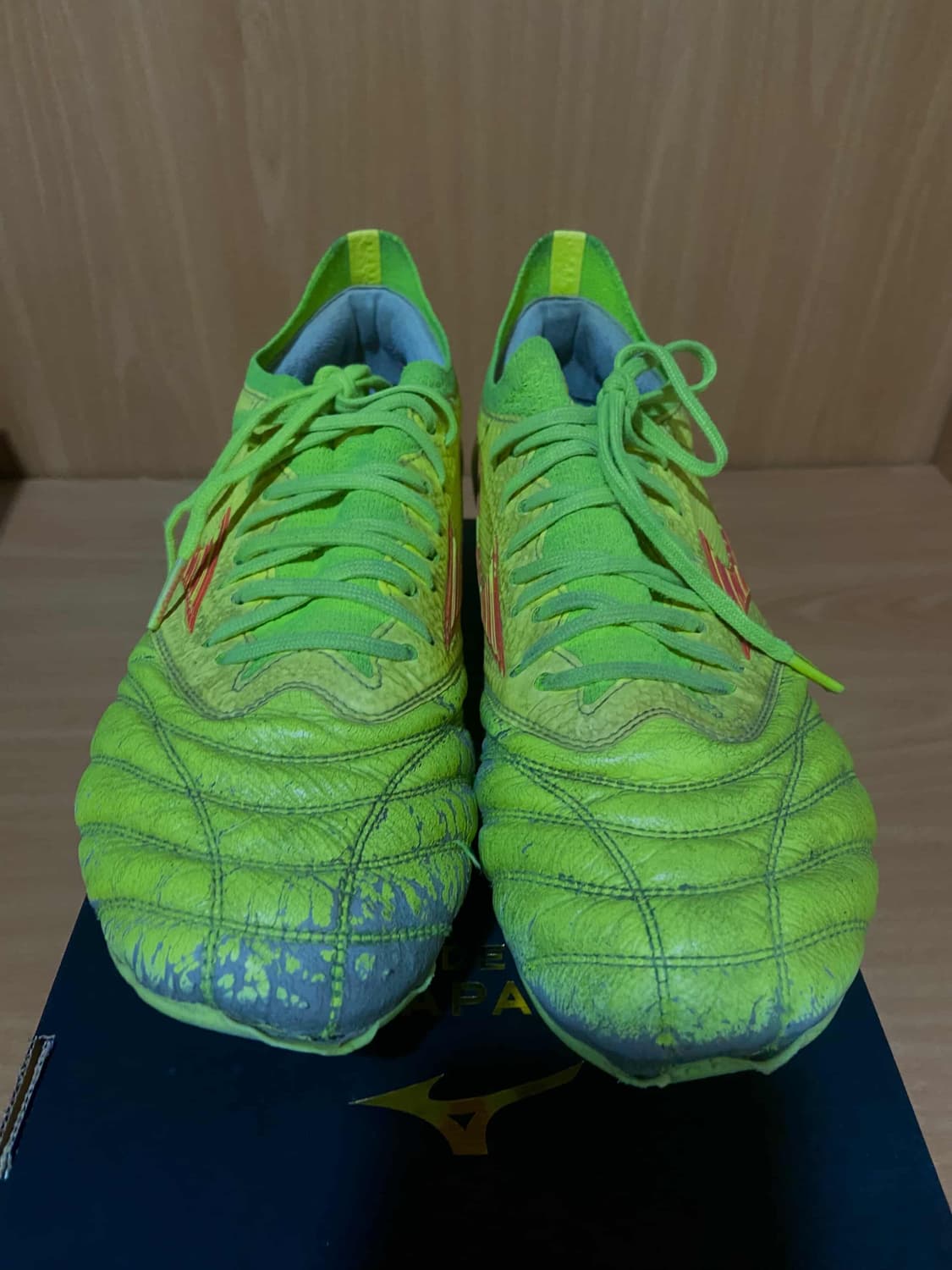 미즈노 모렐리아 네오 축구화 판매합니다 상품이미지1