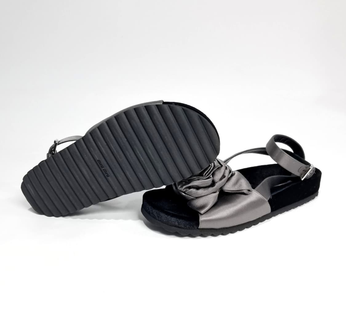 미우미우 새틴 샌들 상품이미지4