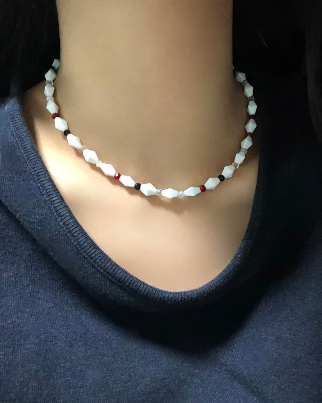 핸드메이드 비즈 목걸이 | 시로 마름모&크리스탈비즈 목걸이 | 가을겨울  상품이미지4