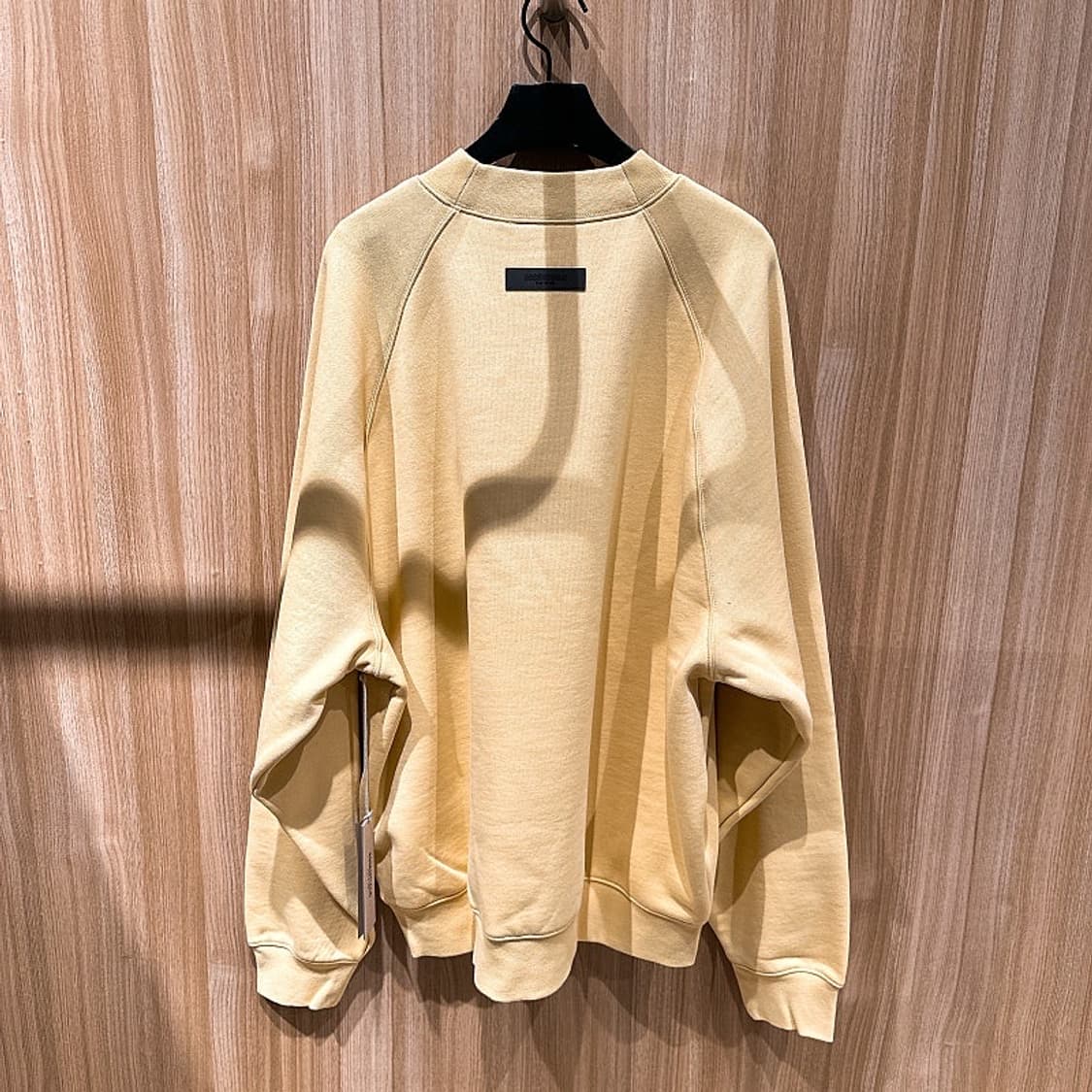 (정품/새상품) 에센셜 피어 오브 갓 남성 라이트옐로우 기모 맨투맨 상품이미지4