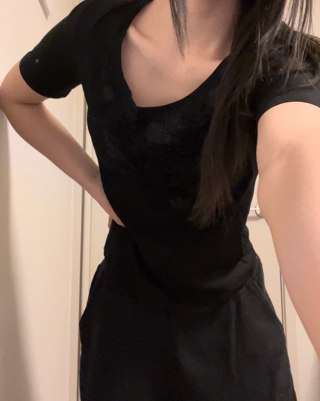 flower U-neck top 상품이미지1