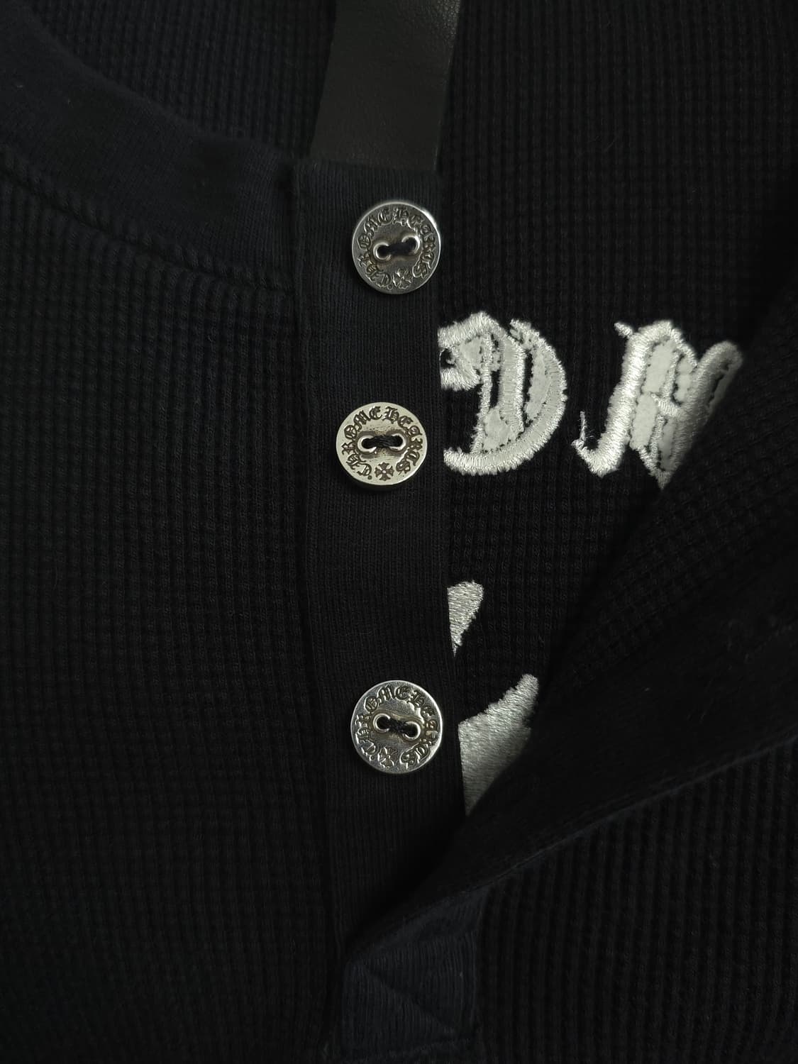 [XL] 크롬하츠 세메터리 헐리우드 헨리넥 와플 니트 블랙 상품이미지5